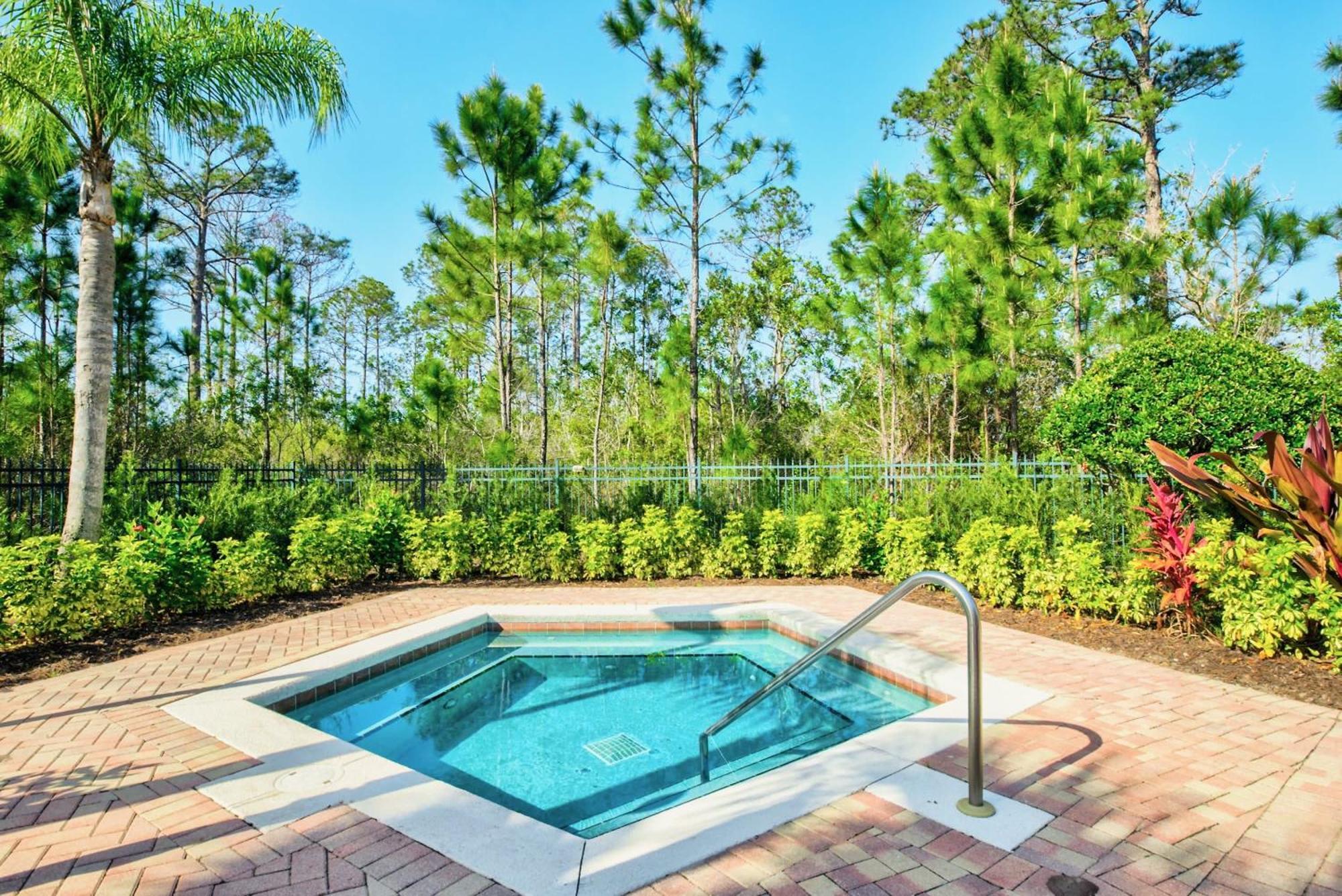 Spacious 2Br Condo With Pool & Hot Tub, Near Disney! Orlando Kültér fotó